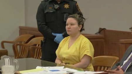 ABD’de eski sevgilisini öldürtmek isteyen bayan tutuklandı