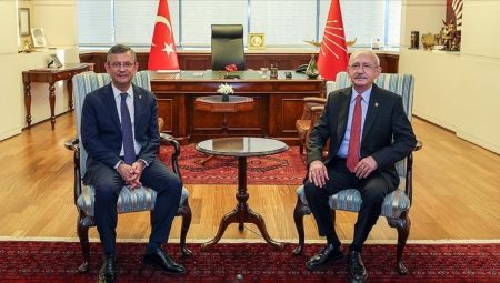 CHP’de büyük arbede günü: Kümede kim konuşacak?